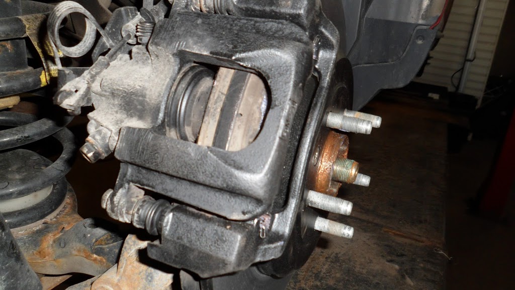 Garage J.L Lacoste & Fils inc. | 104 Chemin de Saint-Césaire, Marieville, QC J3M 1N9, Canada | Phone: (450) 460-7716