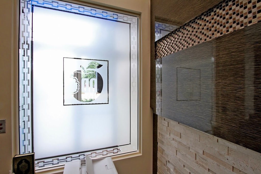 Norton Dental | 1 Oak St #3, Toronto, ON M5A 0A1, Canada | Phone: (416) 361-3332