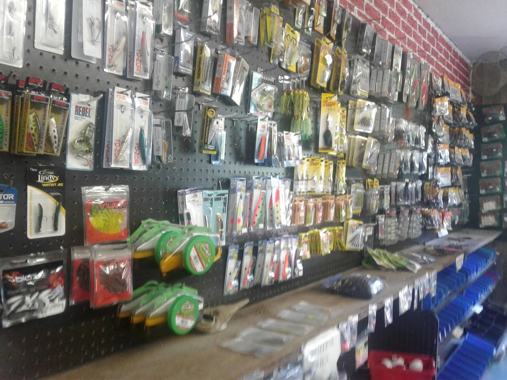 Manotick Bait-Fishing & Hunting | 1019 River Rd, Manotick, ON K4M 1B4, Canada | Phone: (613) 692-5463