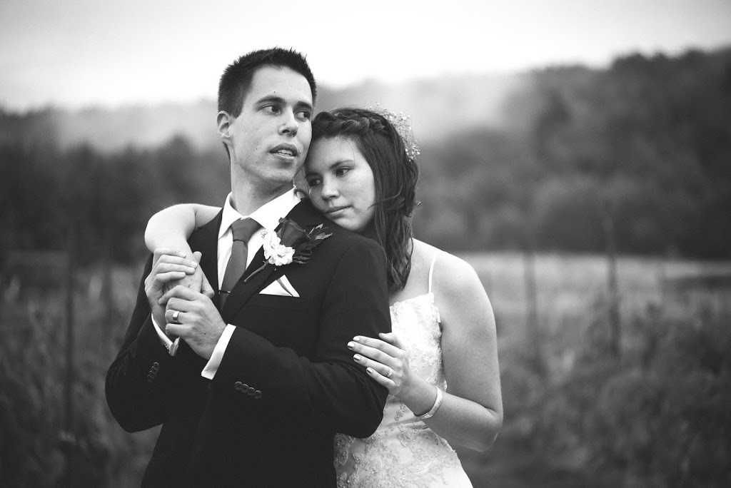 Photographie Jonathan Mercier | 35 Chemin Darveau, Saint-Camille, QC J0A 1G0, Canada | Phone: (819) 212-9875