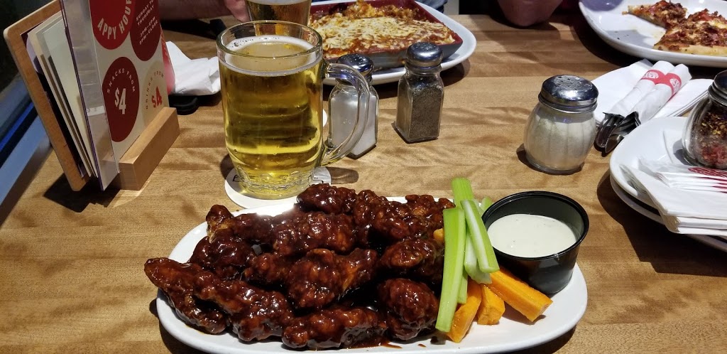 Boston Pizza | 435 Kent St W, Lindsay, ON K9V 6C3, Canada | Phone: (705) 328-0008