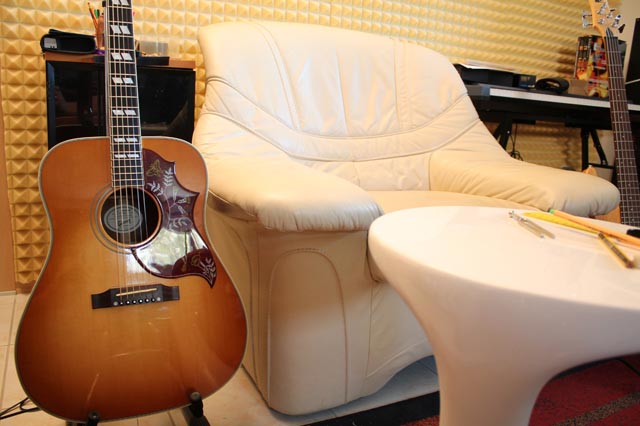 Guitar Lessons with Jim Merriam | 14 Acadia St #1, Wolfville, NS B4P 1K7, Canada | Phone: (902) 670-4654