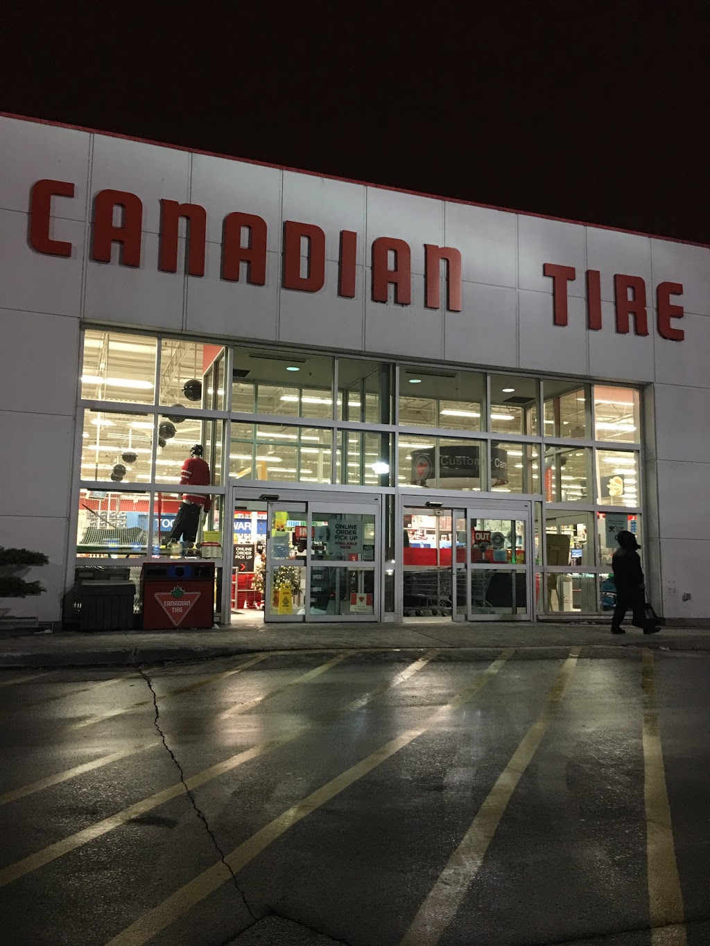 Canadian Tire | 2625B Weston Rd, North York, ON M9N 3W1, Canada | Phone: (416) 247-2196