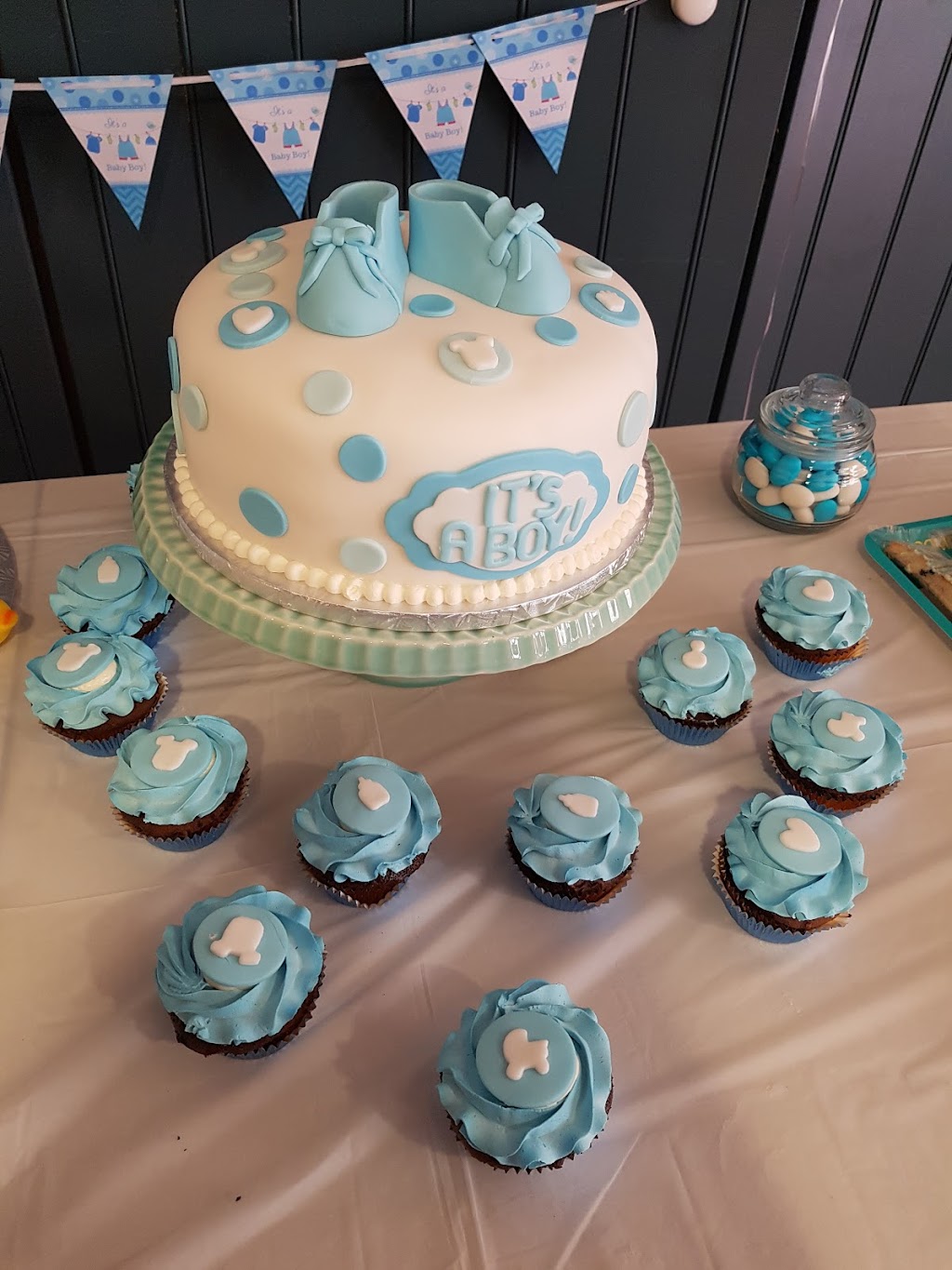 Cristina’s Cakes | bakery | 538 Upper Sherman Ave, Hamilton, ON L8V 3M1, Canada | 9059029921 OR +1 905-902-9921