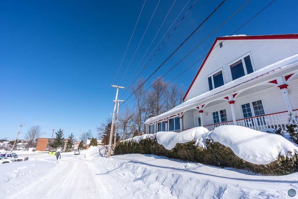 Centre de soin de la rivière-aux-sables | 3992 Rue Ste Jeanne dArc, Jonquière, QC G7X 3M9, Canada | Phone: (877) 674-2253