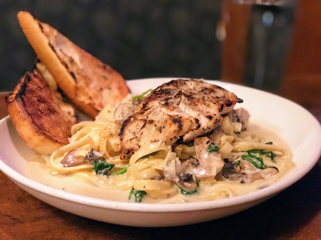 White Spot Kingsway | 1476 Kingsway, Vancouver, BC V5N 2R5, Canada | Phone: (604) 874-2825