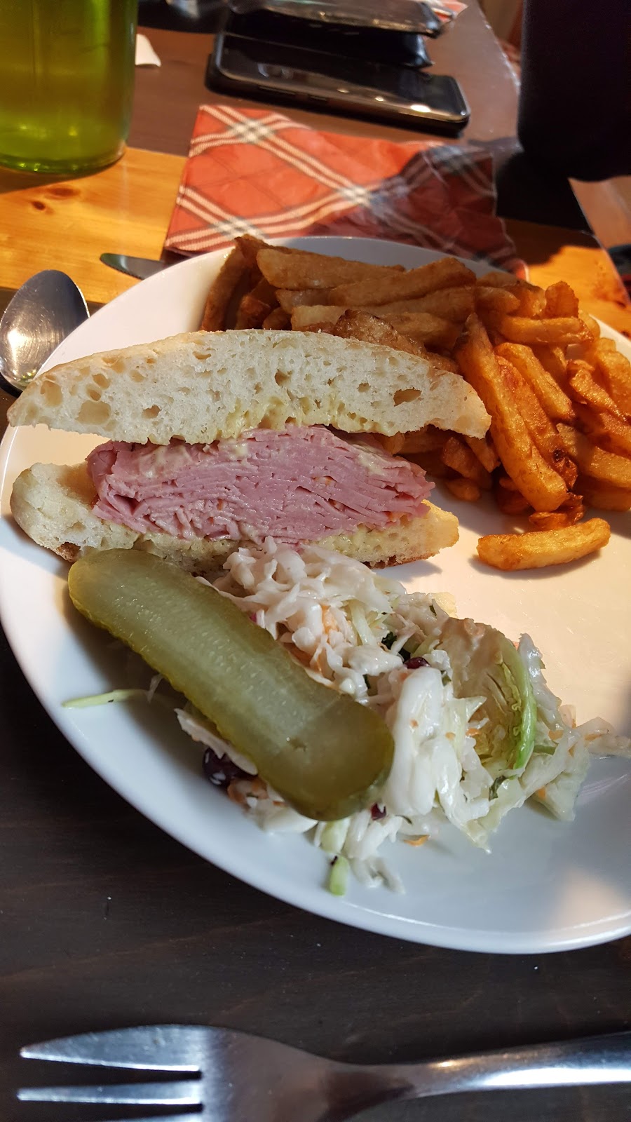 Resto Bouche B | 582 Rue Principale, Sainte-Brigide-dIberville, QC J0J 1X0, Canada | Phone: (450) 337-1796