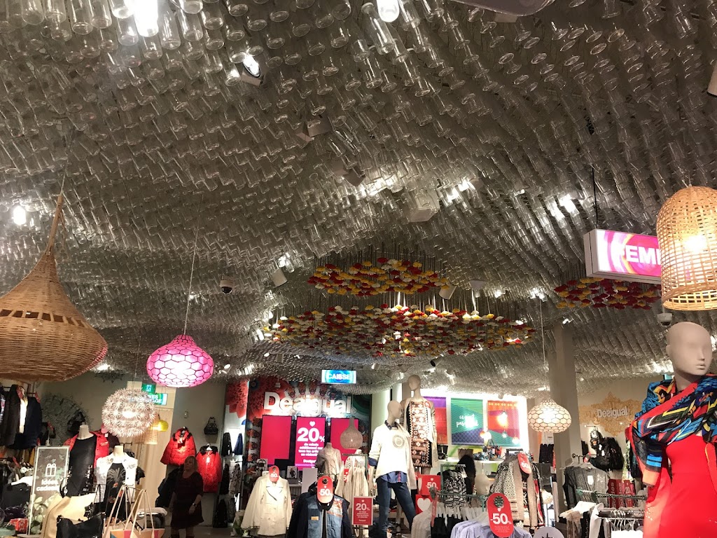 Desigual | 3003 Boul. le Carrefour, Laval, QC H7T 1C7, Canada | Phone: (450) 978-2577