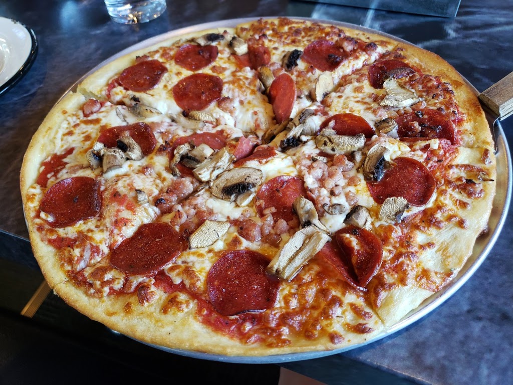 DunnEnzies Pizza and Parlour | 4638 Lakeshore Rd, Kelowna, BC V1W 1X5, Canada | Phone: (236) 420-5722