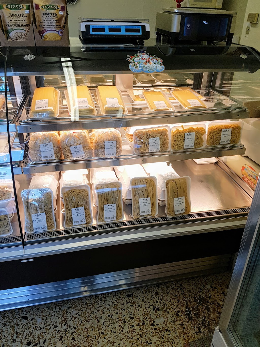 Les Aliments Pastadoro Inc | 5456 Rue Jean-Talon Est, Saint-Léonard, QC H1S 1L6, Canada | Phone: (514) 729-2021