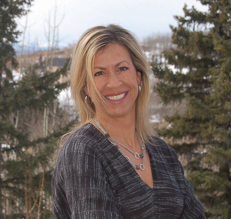 Tania Nelson Real Estate | 1612 17 Ave SW, Calgary, AB T2T 0E3, Canada | Phone: (403) 862-2265