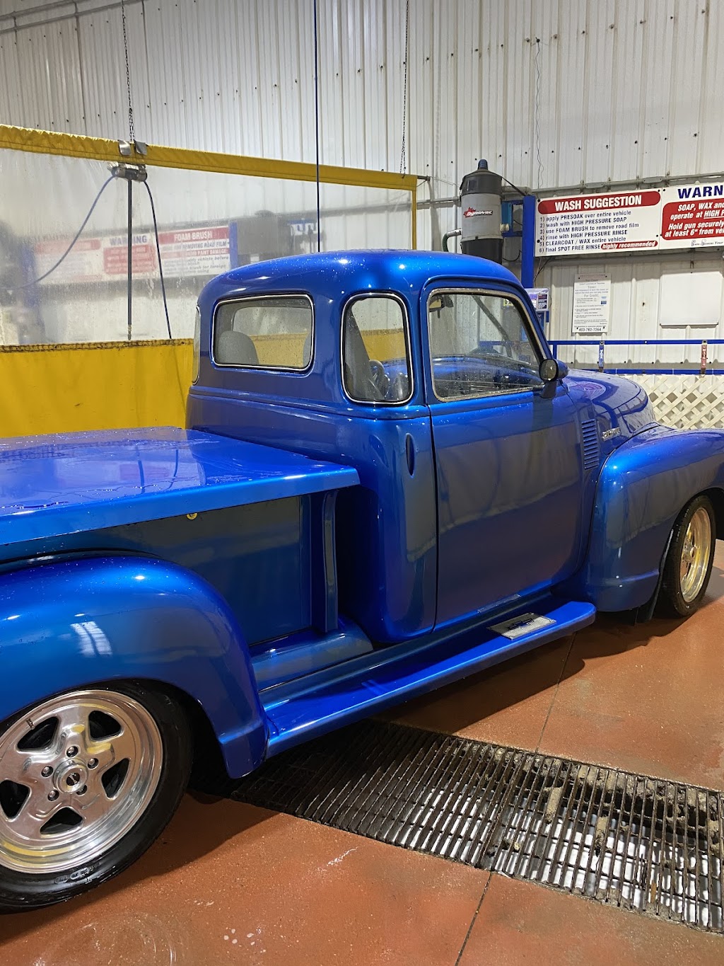 Big Splash Car Truck RV Wash | 4013 52 Ave, Lacombe, AB T4L 2J8, Canada | Phone: (403) 782-7264