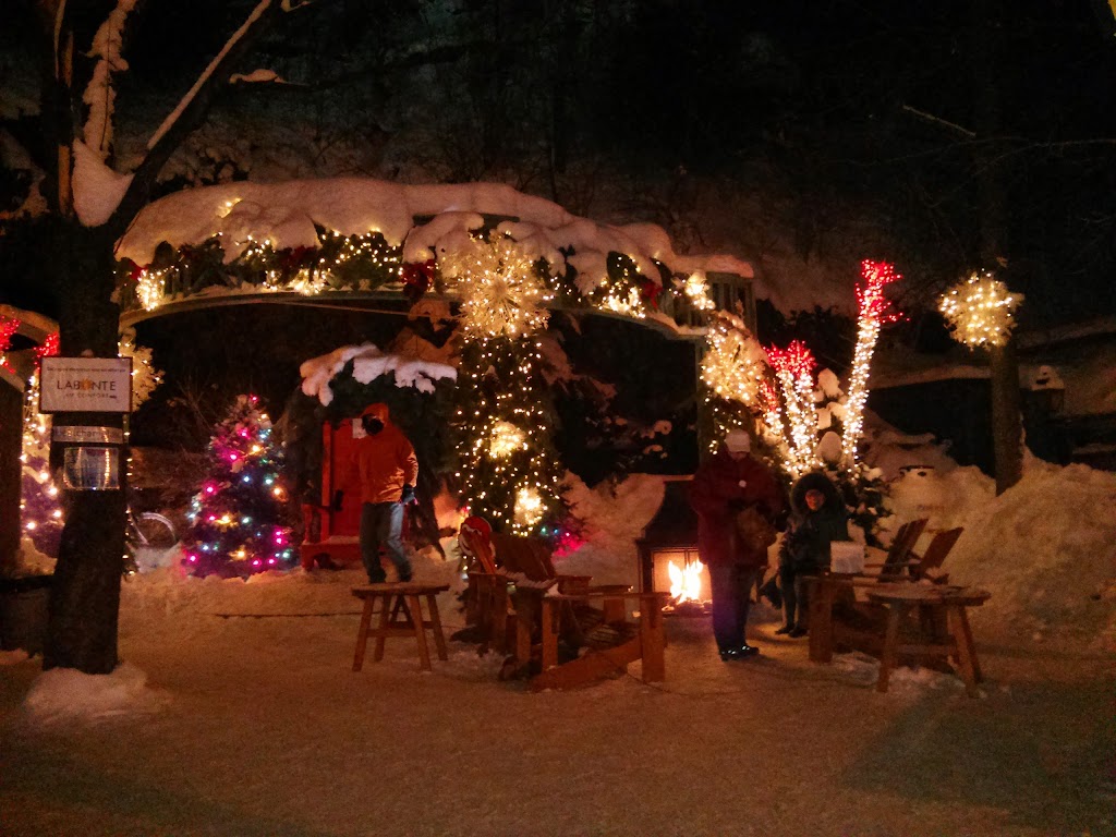 Le Petit Cochon Dingue | 24 Bd Champlain, Québec, QC G1K 4H7, Canada | Phone: (418) 694-0303
