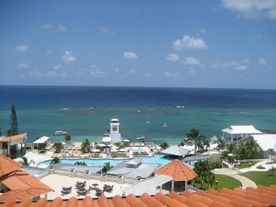 Travelonly | 251 Welland St, Pembroke, ON K8A 5Y5, Canada | Phone: (613) 635-7000