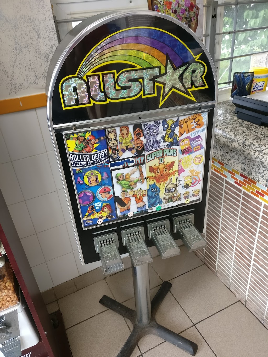 Champion 2 pour 1 Pizza | 3380 Mnt Saint-Hubert, Saint-Hubert, QC J3Y 4J5, Canada | Phone: (450) 445-1445