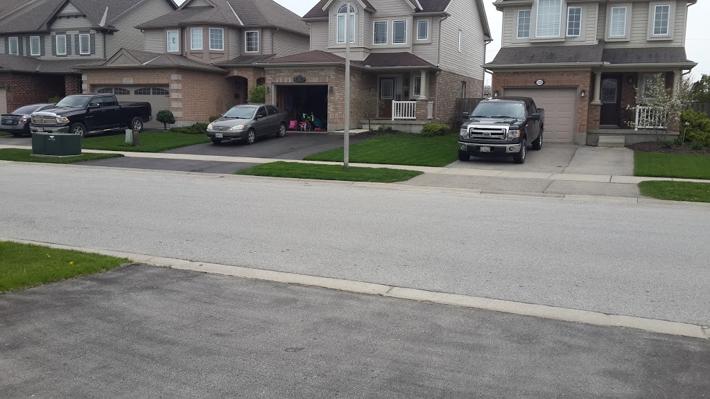 Reids Heritage Homes | 1268 Bramblewood St, London, ON N6K 4X1, Canada | Phone: (519) 657-7118
