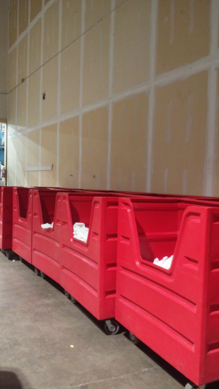 Executive Mat Service | 115 28 St SE Unit 6, Calgary, AB T2A 5K4, Canada | Phone: (877) 720-6287