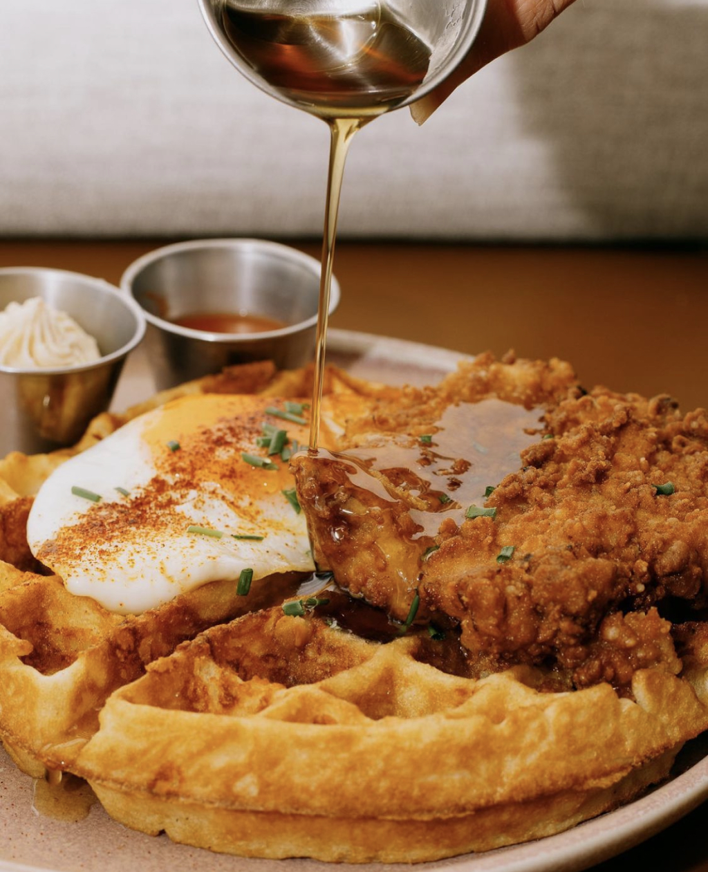 diner deluxe - Marda Loop | 2252 33 Ave SW, Calgary, AB T2T 1Z8, Canada | Phone: (403) 300-1626