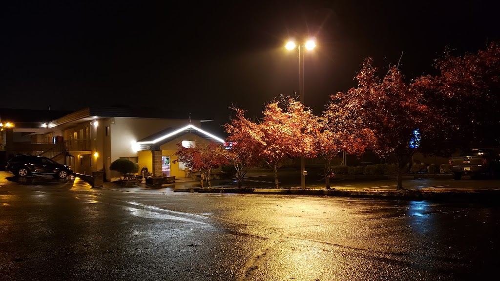 Port Augusta Inn | 2082 Comox Ave, Comox, BC V9M 1P8, Canada | Phone: (250) 339-2277