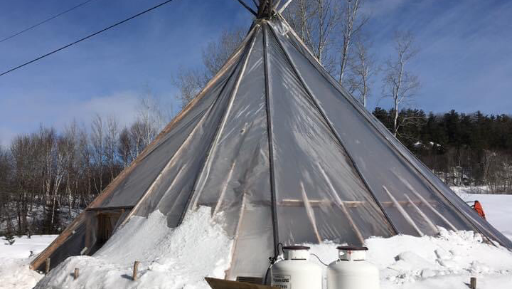 ca mord avec Ti-Lord | 518 Chemin du Golf, Montmagny, QC G5V 3R9, Canada | Phone: (418) 291-3484