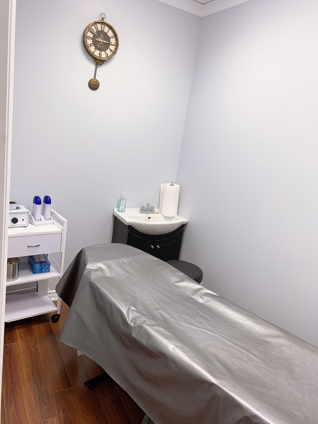 Beauty zone | 1-9125 Derry Rd, Milton, ON L9T 7Z1, Canada | Phone: (905) 636-4444