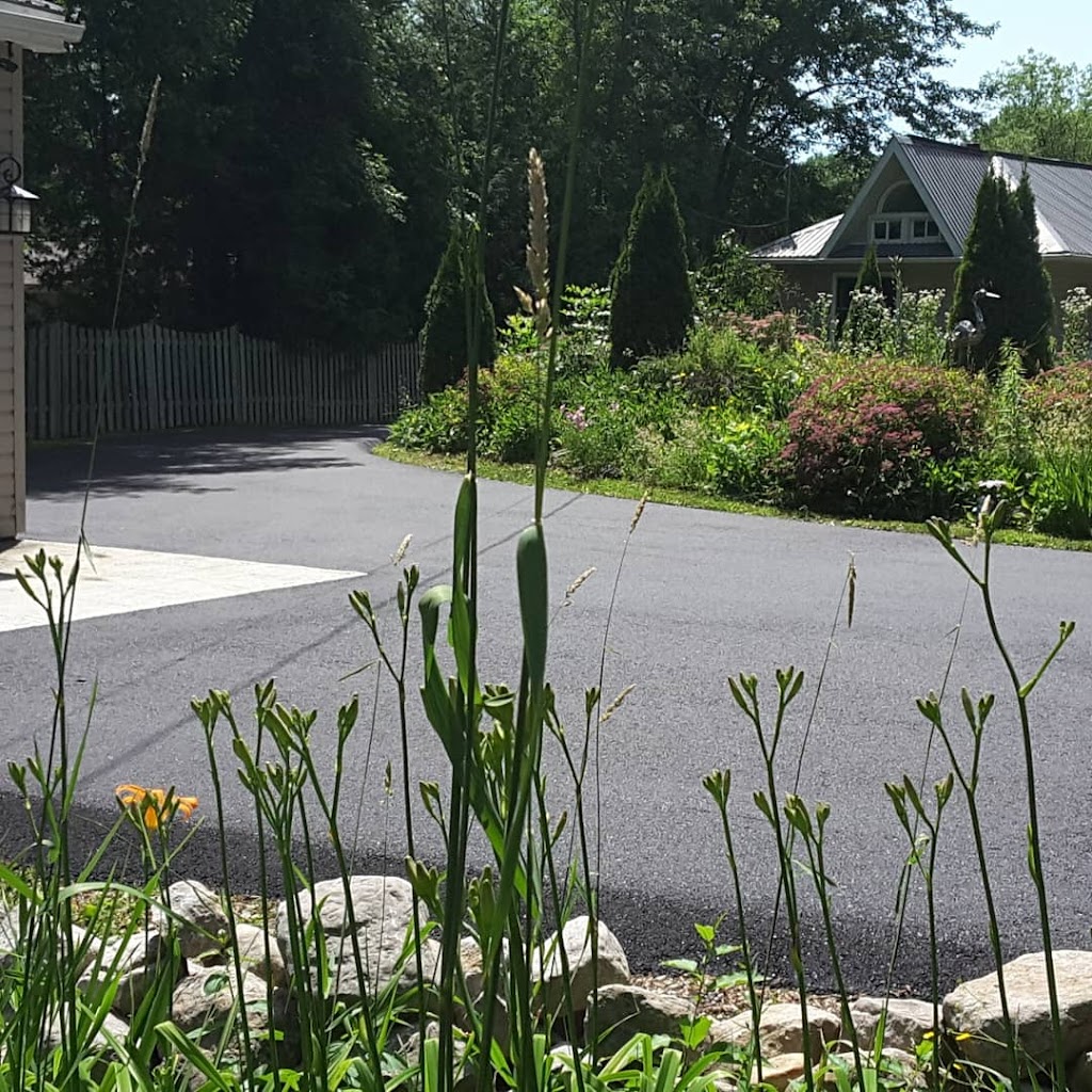 Parkdale Paving Ltd | 33 McCutcheon Ave, Nobleton, ON L0G 1N0, Canada | Phone: (519) 942-2200
