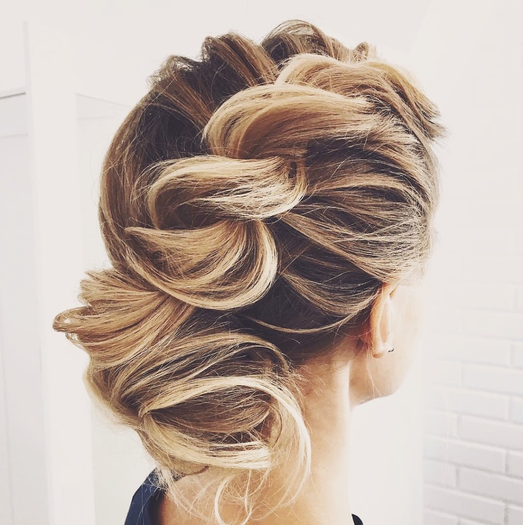 Alisa Lyons - Makeup and Hair | 119 Sheppard Ave W, North York, ON M2N 1M7, Canada | Phone: (416) 435-0509