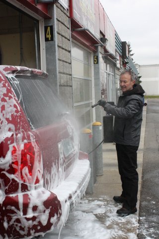 Auto Detailing Service Brampton at Victory Lane Car Wash | 7898 Hurontario St, Brampton, ON L6Y 0C7, Canada | Phone: (905) 601-9012
