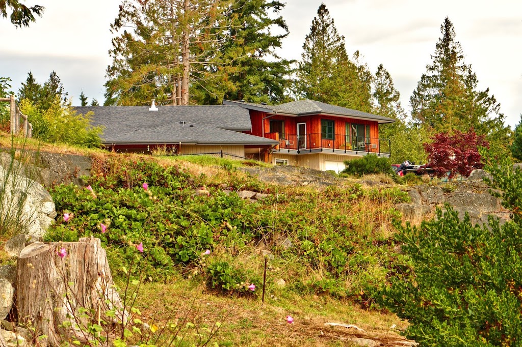 Baker Beach Bed & Breakfast | 4704 Davis Rd, Madeira Park, BC V0N 2H1, Canada | Phone: (604) 883-9314