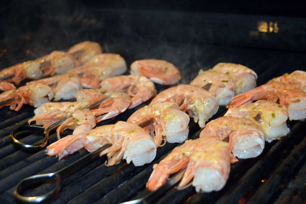 Angelos Waterfront Seafood Market | 3631 Dixie Rd #5, Mississauga, ON L4Y 4H2, Canada | Phone: (905) 624-3477