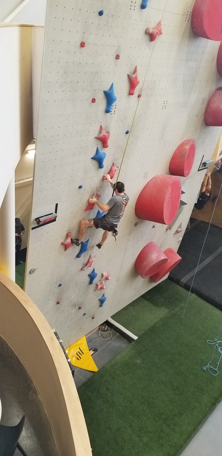 Calgary Climbing Centre Rocky Mountain | 10721 West Valley Rd SW, Calgary, AB T3B 5T2, Canada | Phone: (587) 231-9116