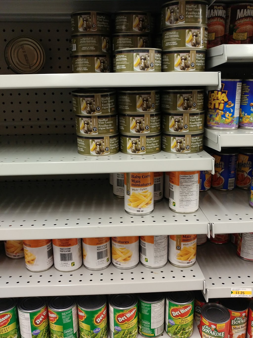 Dollarama | 2210 Beacon Ave, Sidney, BC V8L 1X1, Canada | Phone: (250) 655-0375