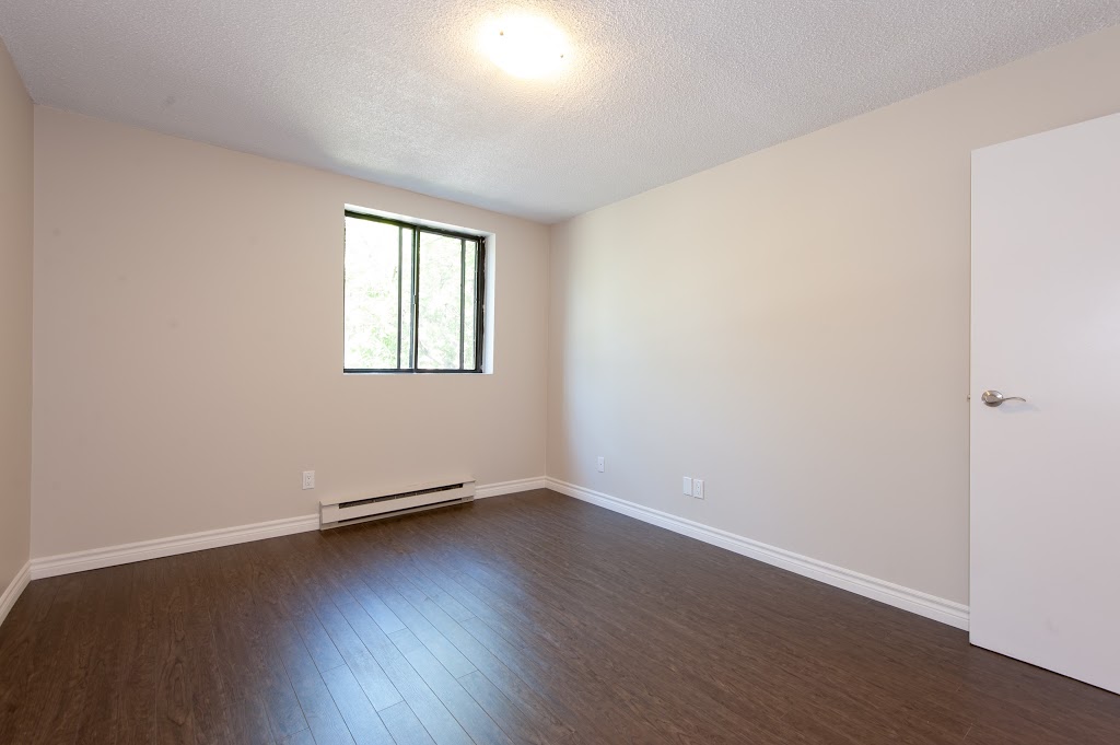 Maplebrook Apartments - CLV Group | 70 Roehampton Ave, St. Catharines, ON L2M 7S3, Canada | Phone: (289) 479-5436
