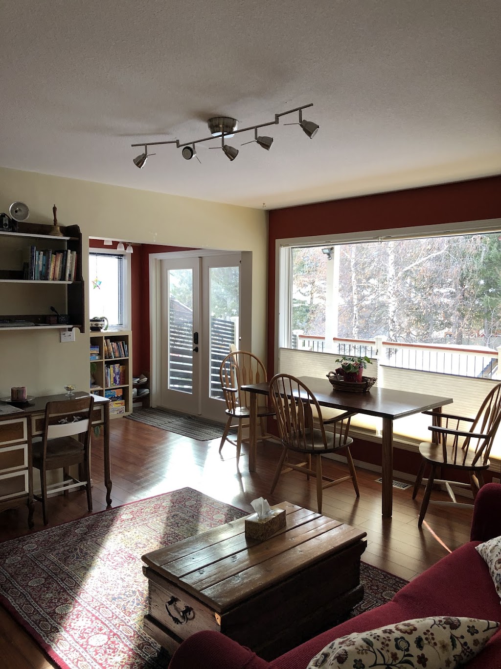 Alpen Suite Bed And Breakfast | 402 Canyon Close, Canmore, AB T1W 1H4, Canada | Phone: (403) 609-0937