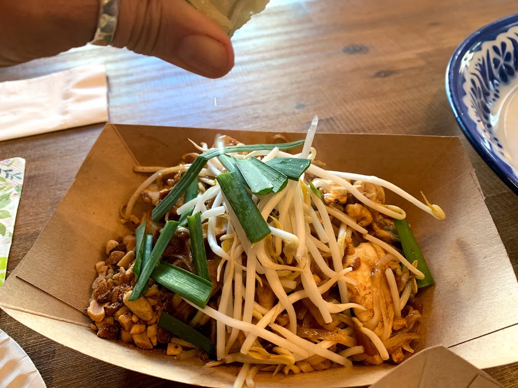 Bob Pochana Thai | 1660 Robson St, Vancouver, BC V6G 1C7, Canada | Phone: (604) 423-3274