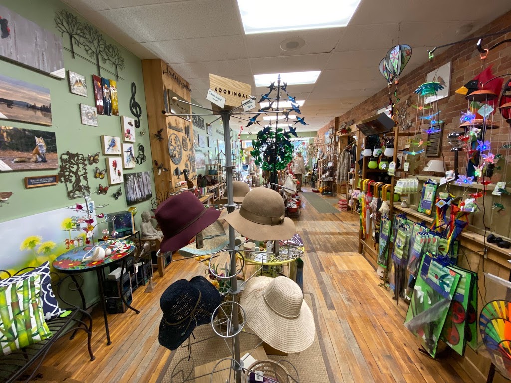 Bird House Nature Co | 108 Mississaga St E, Orillia, ON L3V 1V7, Canada | Phone: (705) 329-3939