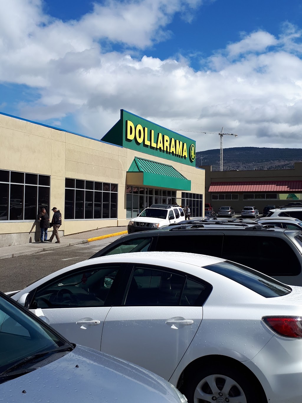 Dollarama | 1770 Main St, Penticton, BC V2A 5G8, Canada | Phone: (250) 487-1398