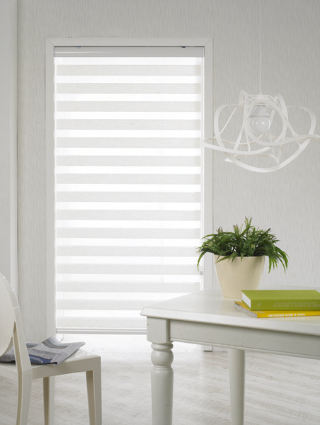 Simpleline Blinds / Stores SimpleLigne | 17 Av. Lakebreeze, Pointe-Claire, QC H9S 5H8, Canada | Phone: (514) 623-8131