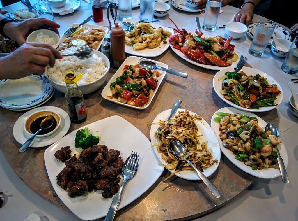 Mandarin Ogilvie Restaurant | 1173 Ogilvie Rd, Ottawa, ON K1J 1J9, Canada | Phone: (613) 749-8838