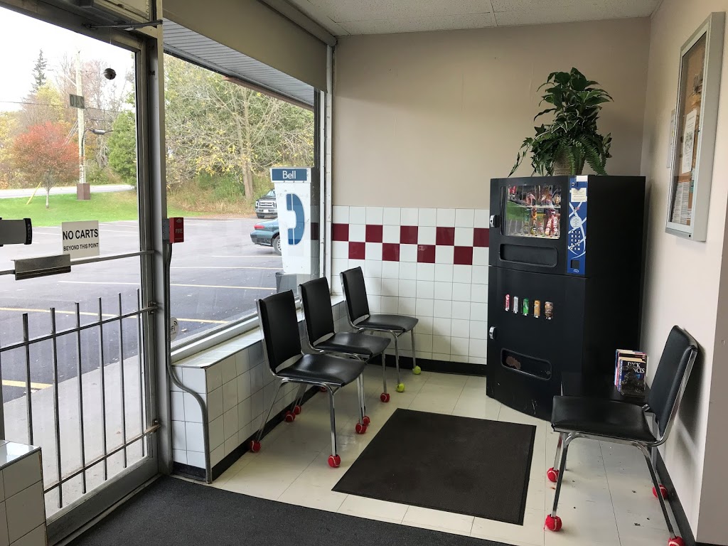 Highland Laundromat | 240 Governors Rd, Dundas, ON L9H 3K2, Canada | Phone: (289) 238-8871