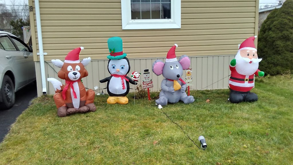 Bonnie Brae Trailer Park | 70 Everette St, Dartmouth, NS B2W 1E4, Canada | Phone: (902) 435-5976