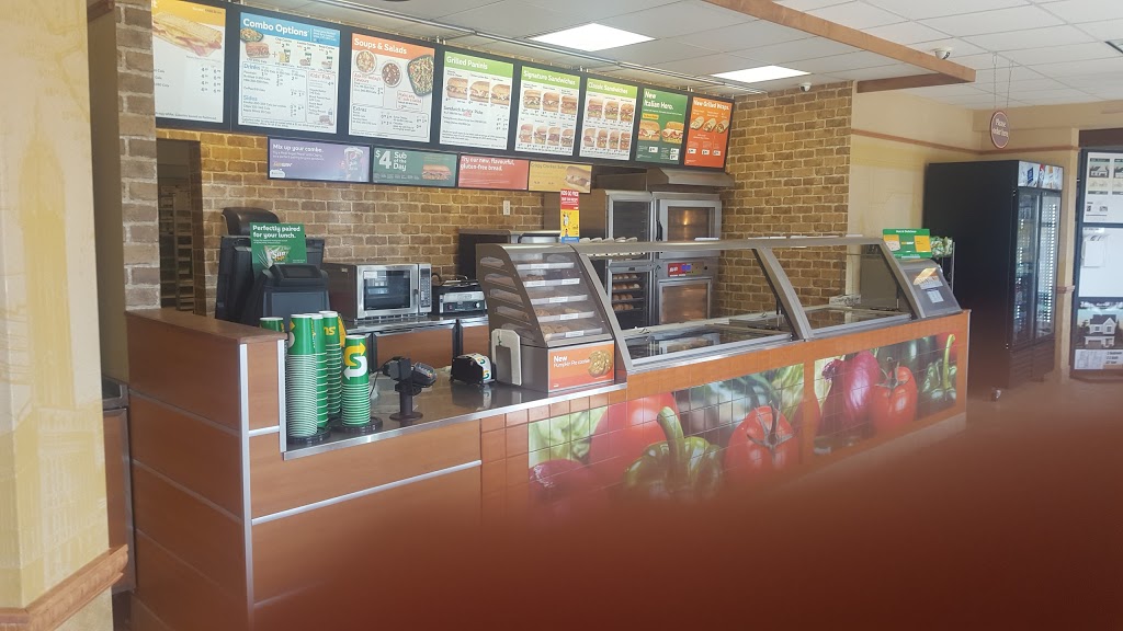 Subway | 635717 Highway #10, Shelburne, ON L0N 1S8, Canada | Phone: (519) 925-8500
