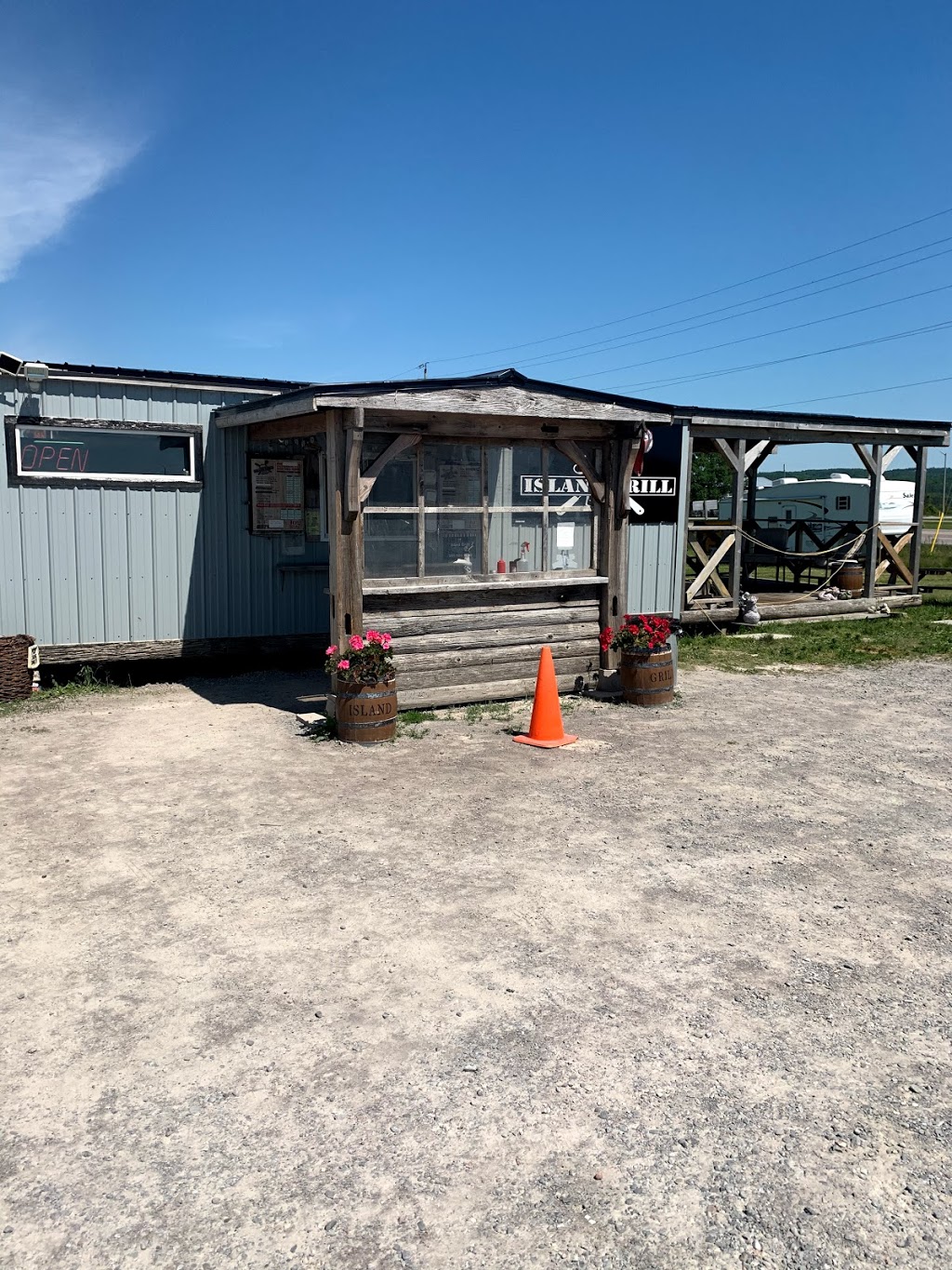 Island Grill | 15751 Island Rd, Port Perry, ON L9L 1B4, Canada | Phone: (905) 985-8800