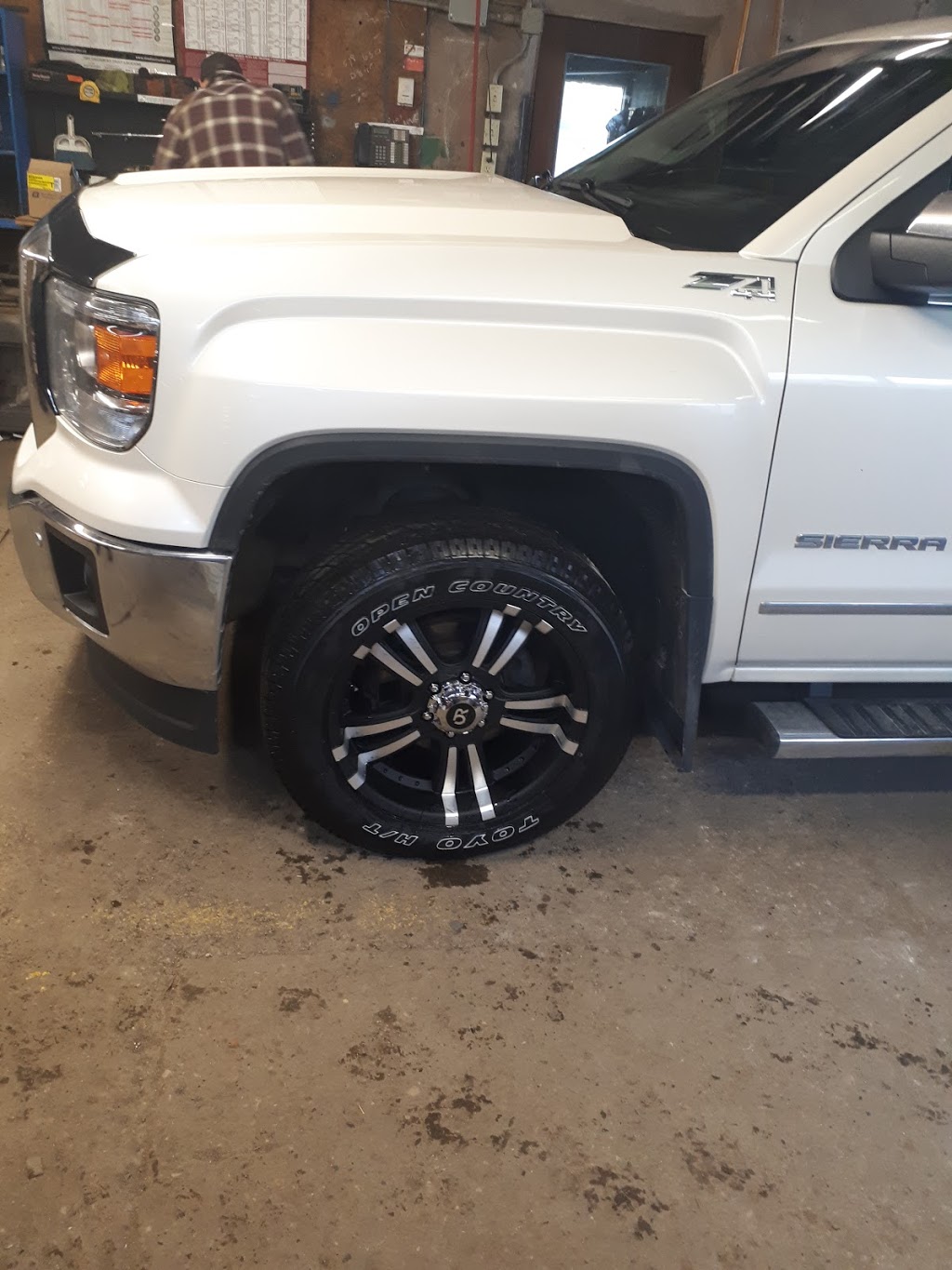 Cooksville Tire | 137 Huron St, Embro, ON N0J 1J0, Canada | Phone: (519) 475-4884