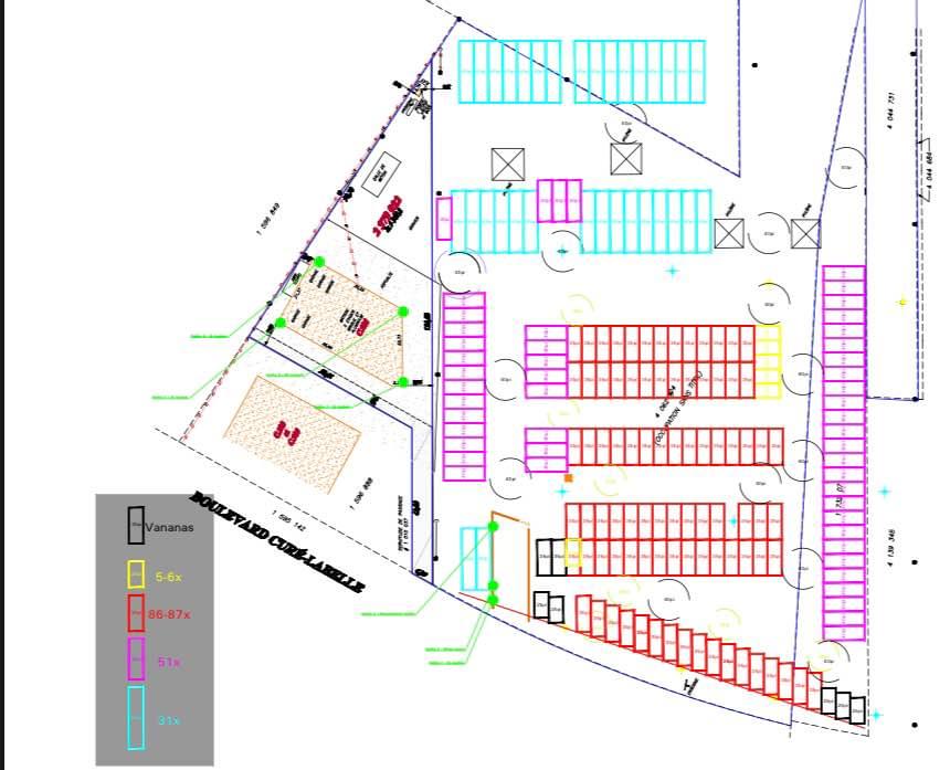 Entreposage vr Laval Vananas | 288 Bd du Curé-Labelle, Laval, QC H7P 0B2, Canada | Phone: (514) 545-1001