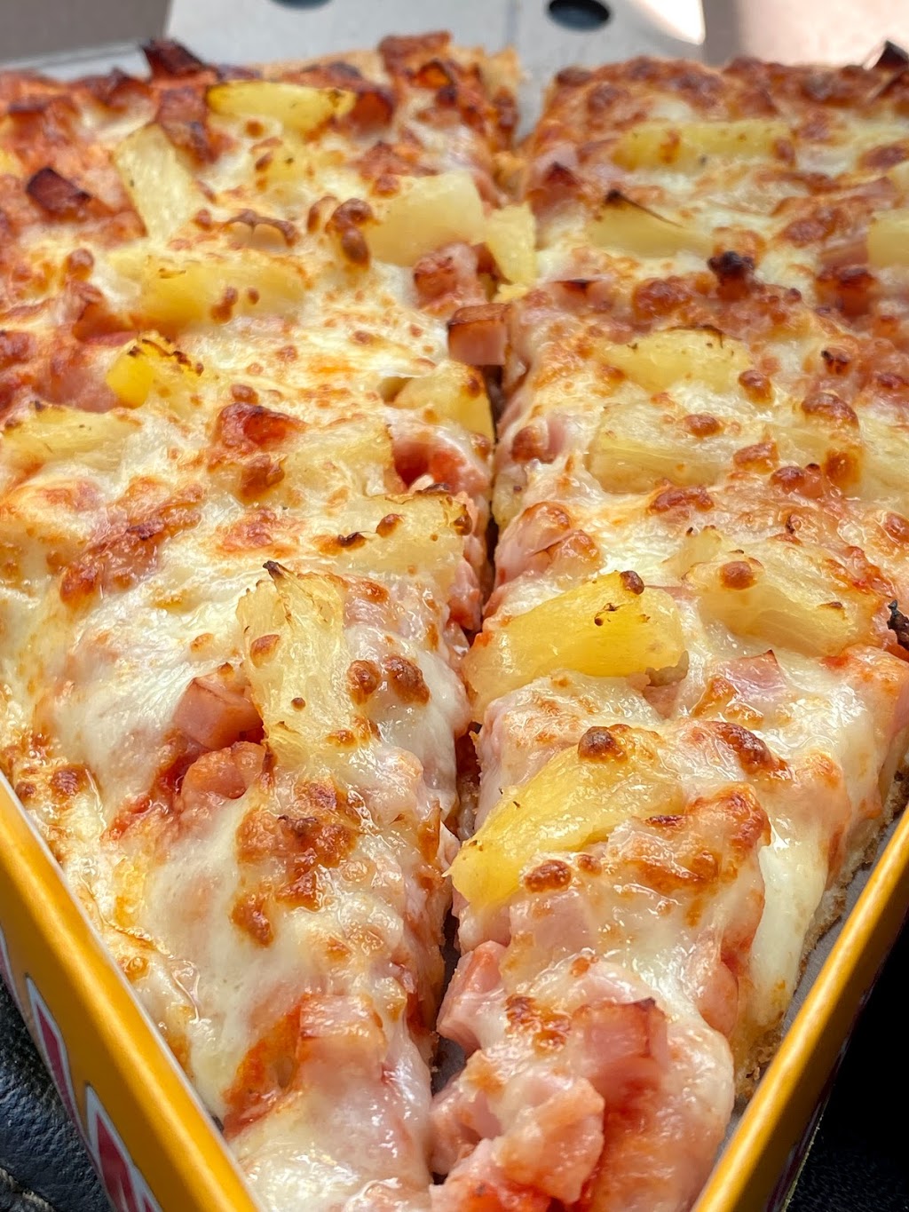 Ginos Pizza Brantford | 190 King George Rd, Brantford, ON N3R 4K3, Canada | Phone: (519) 751-1000