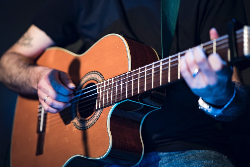 Les Productions Musico-Logic | 1545 78e Rue, Saint-Georges, QC G5Y 5C2, Canada | Phone: (418) 228-7569