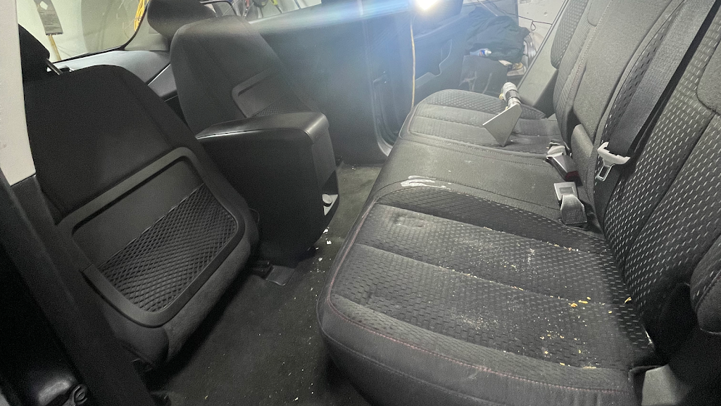 Top boy auto | 4720 Marbury Pl NE, Calgary, AB T2A 2W2, Canada | Phone: (403) 919-3846