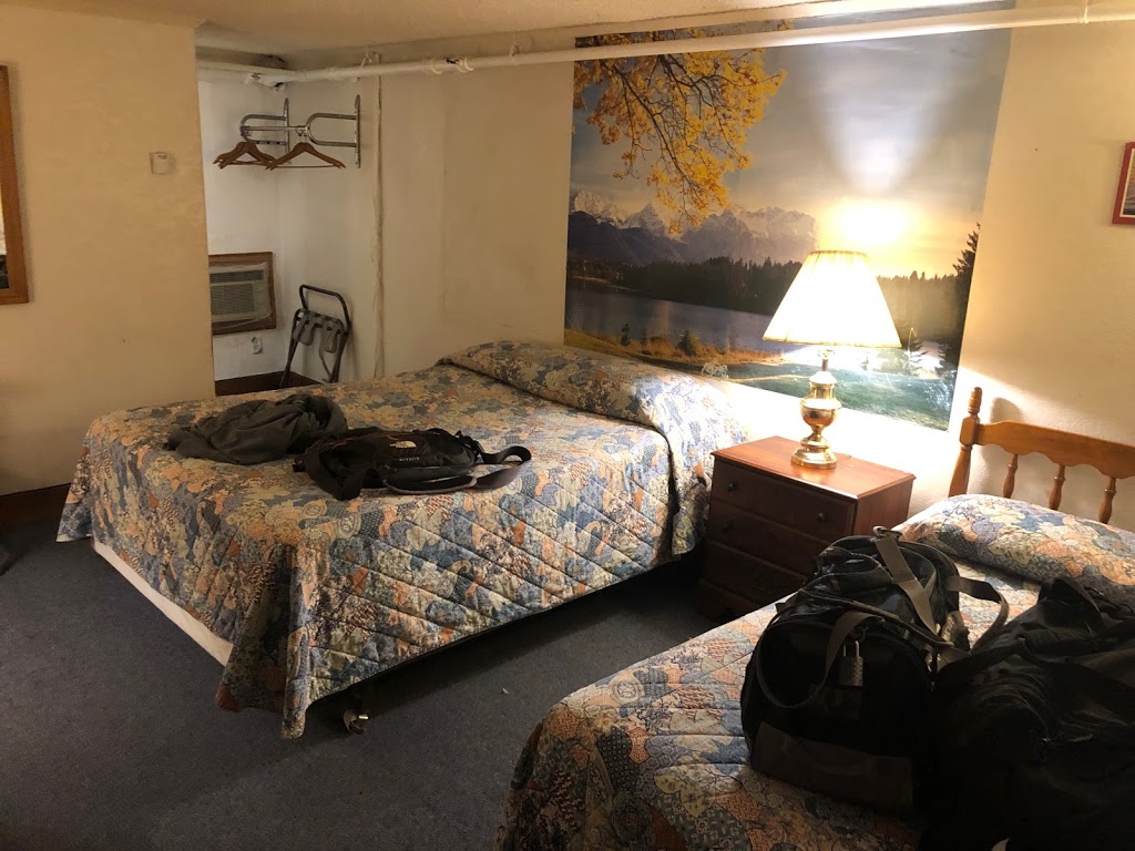 Border Motel | 3004 US-5, Derby, VT 05829, USA | Phone: (802) 766-8000
