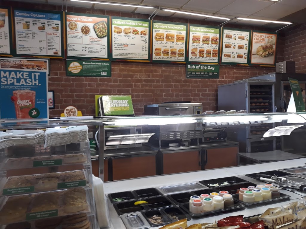 Subway | 815 Major Mackenzie Dr E Unit #14, Richmond Hill, ON L4C 9X2, Canada | Phone: (905) 508-6757